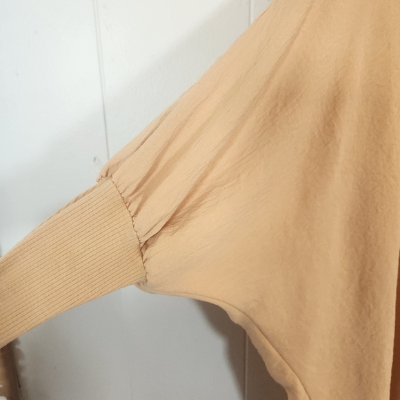 Ivy Jane Pale Yellow Dolman Sleeve Blouse Size XS Boho Peasant Lounge - Picture 10 of 14